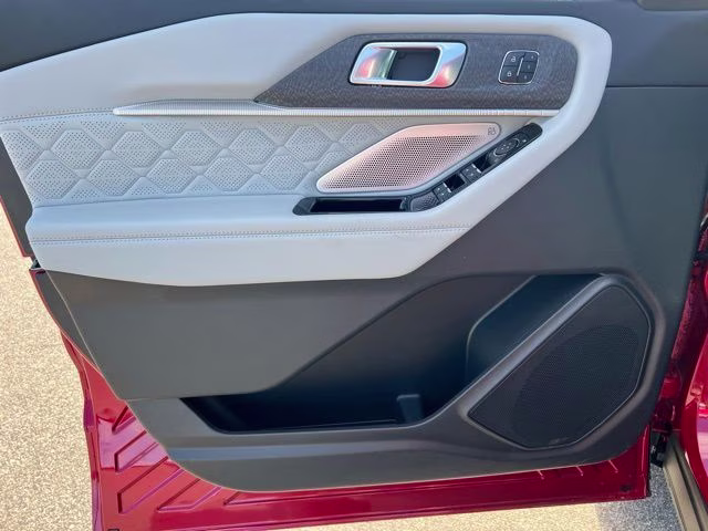 2026 Rapid Red Metallic Tinted Clearcoat Ford Explorer Platinum 4X4 SUV