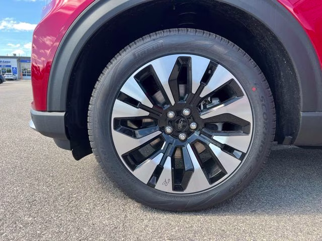 2026 Rapid Red Metallic Tinted Clearcoat Ford Explorer Platinum 4X4 SUV