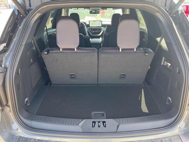 2026 Carbonized Gray Metallic Ford Explorer Platinum 4X4 SUV