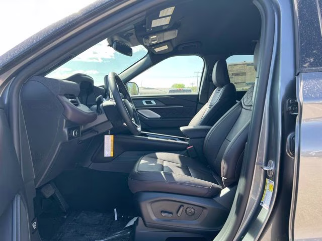 2026 Carbonized Gray Metallic Ford Explorer Platinum 4X4 SUV