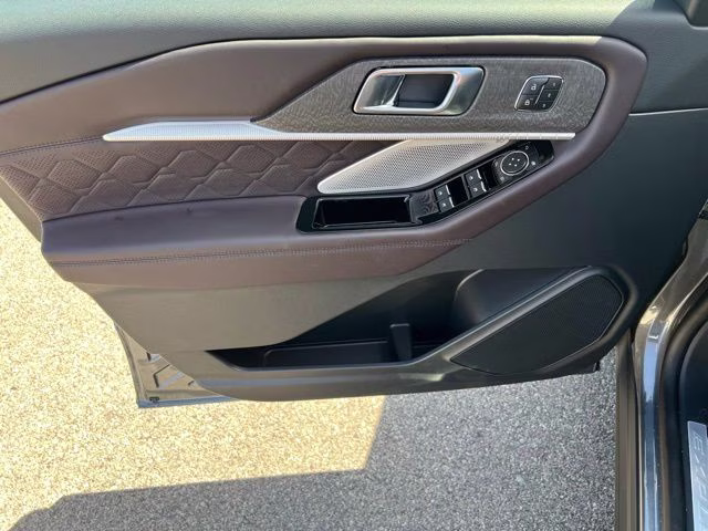 2026 Carbonized Gray Metallic Ford Explorer Platinum 4X4 SUV