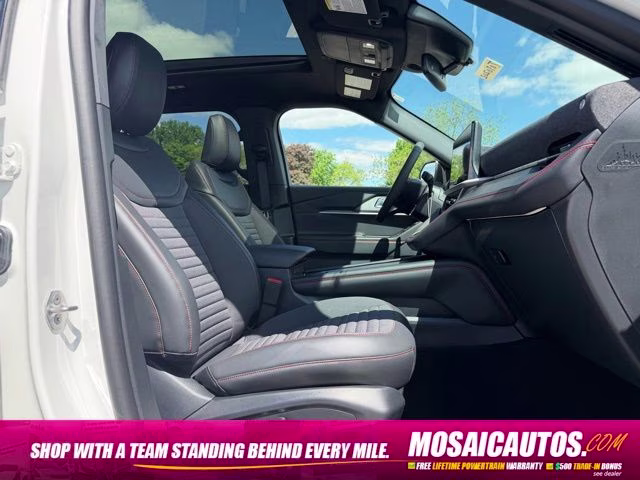 2026 Star White Metallic Tri-Coat Ford Explorer ST-Line 4X4 SUV