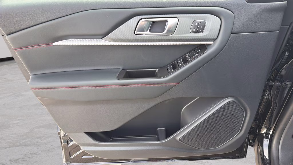 2026 Agate Black Metallic Ford Explorer ST-Line 4X4 SUV