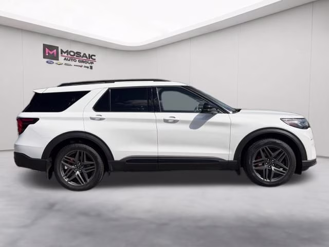 2026 White Metallic Ford Explorer ST 4X4 SUV