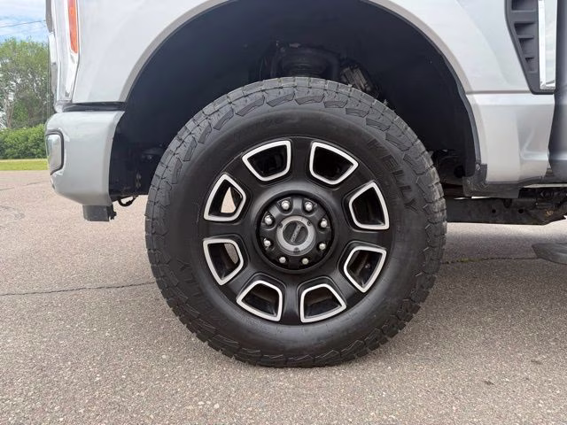 2023 Silver Ford Super Duty F-250 SRW Platinum 4X4 Truck