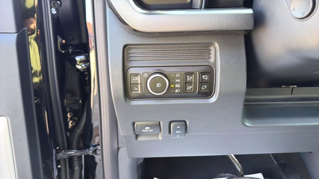 2026 Agate Black Metallic Ford Super Duty F-250 SRW Platinum 4X4 Truck