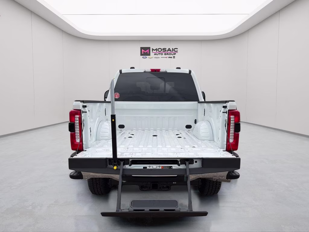 2026 Star White Metallic Tri-Coat Ford Super Duty F-350 SRW King Ranch 4X4 Truck