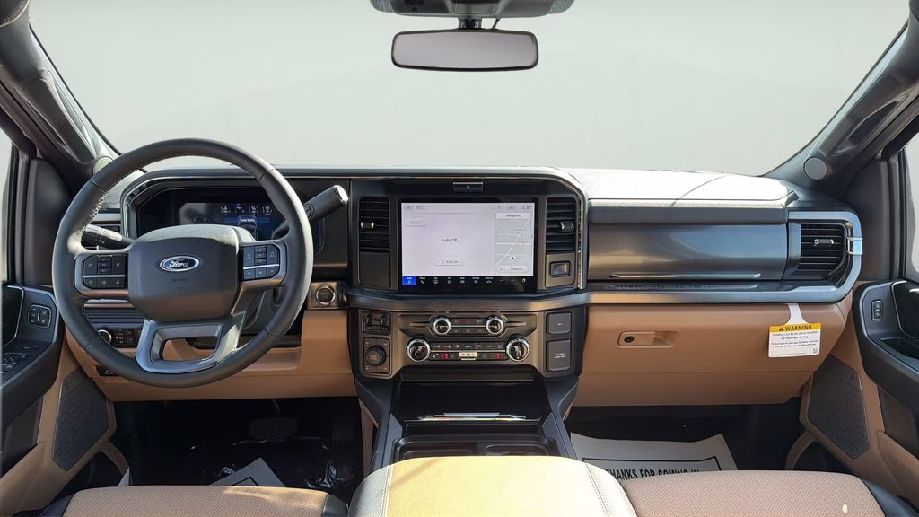 2026 Oxford White Ford Super Duty F-350 SRW Lariat 4X4 Truck