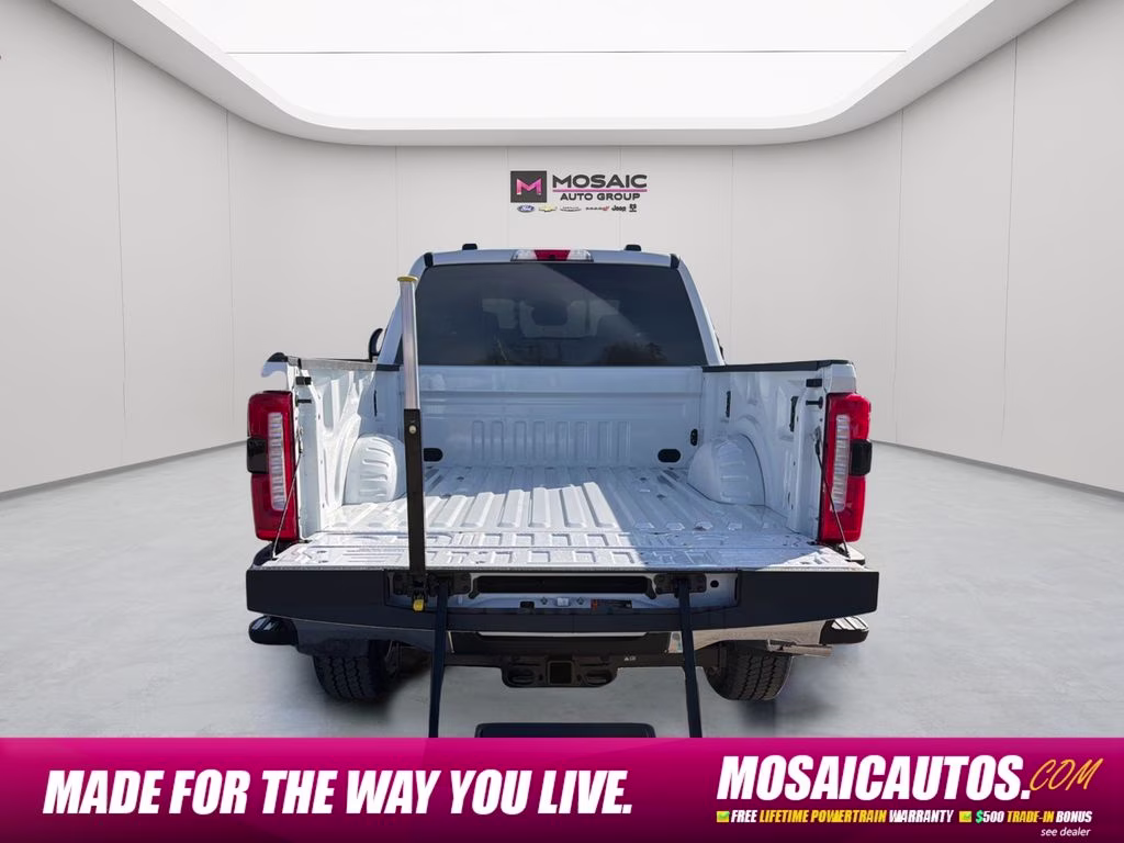 2026 White Metallic Ford Super Duty F-350 SRW Lariat 4X4 Truck