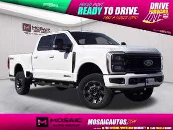 2024 Oxford White Ford Super Duty F-350 SRW Lariat 4X4 Truck