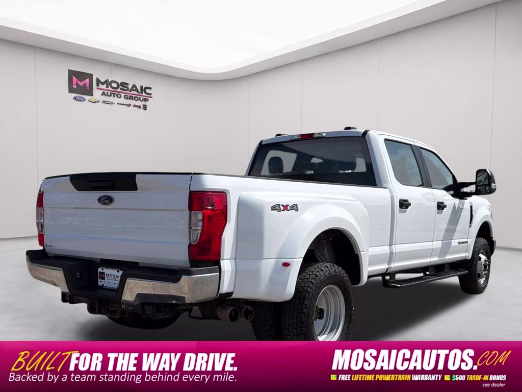 2022 Oxford White Ford Super Duty F-350 DRW XL 4X4 Truck