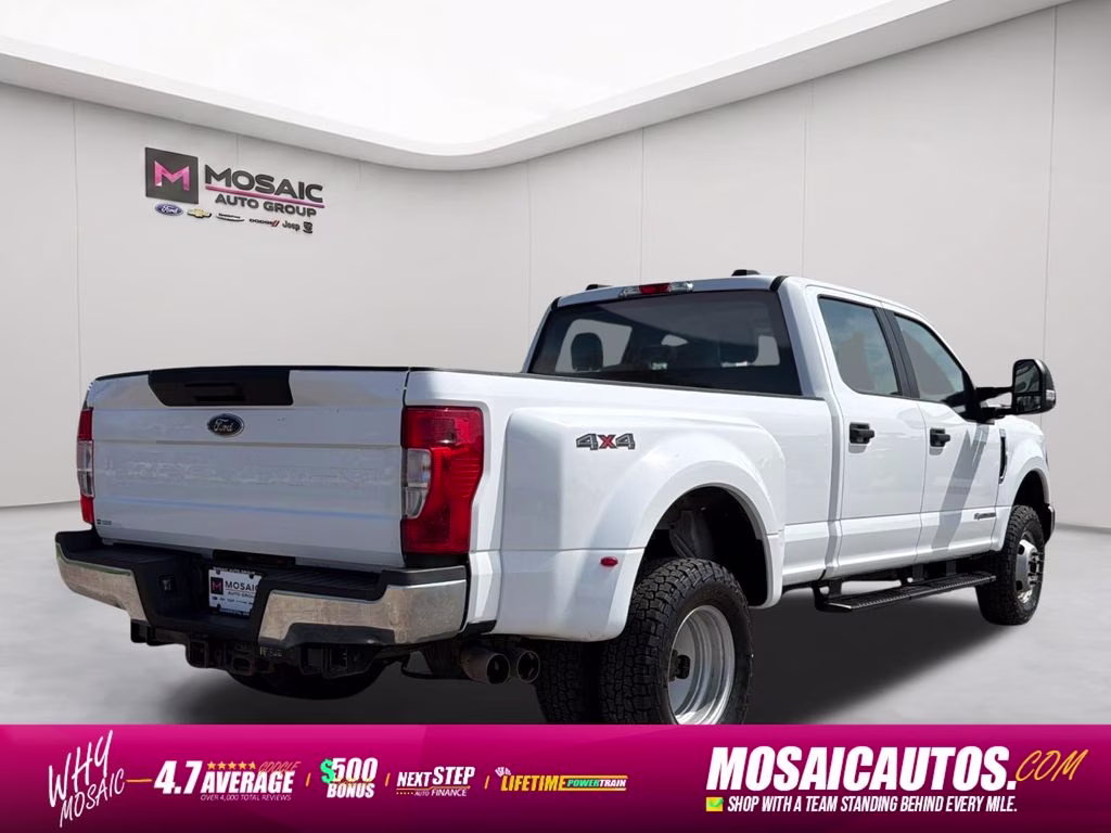 2022 Oxford White Ford Super Duty F-350 DRW XL 4X4 Truck