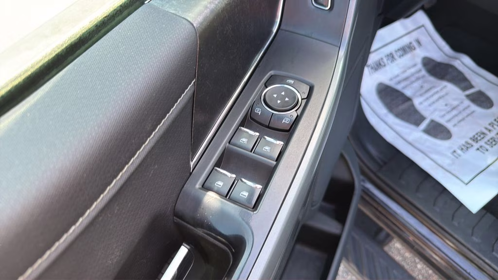 2023 Avalanche Ford F-150 XLT 4X4 Truck