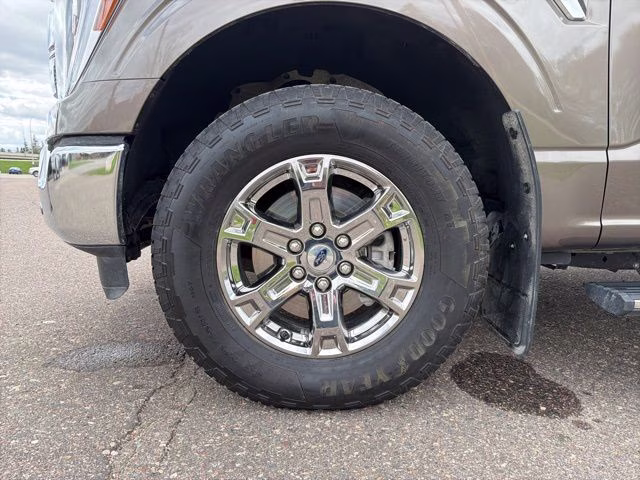 2022 Stone Gray Metallic Ford F-150 Lariat 4X4 Truck