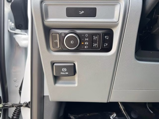 2026 Oxford White Ford F-150 XLT 4X4 Truck