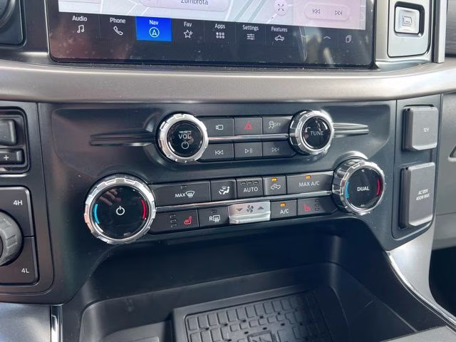 2026 Oxford White Ford F-150 XLT 4X4 Truck