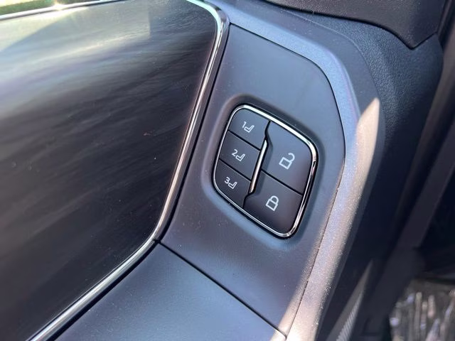 2026 Agate Black Metallic Ford F-150 Lariat 4X4 Truck