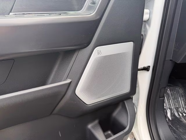 2026 Star White Metallic Tri-Coat Ford F-150 Lariat 4X4 Truck