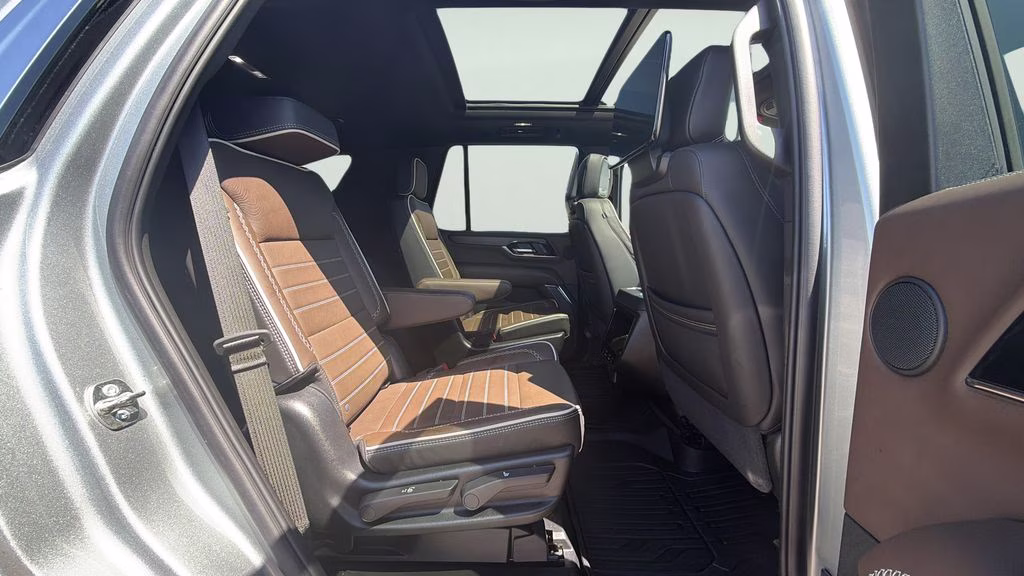 2025 Silver GMC Yukon Denali Ultimate 4X4 SUV