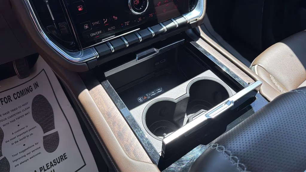 2025 Silver GMC Yukon Denali Ultimate 4X4 SUV