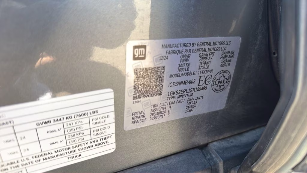 2025 Silver GMC Yukon Denali Ultimate 4X4 SUV