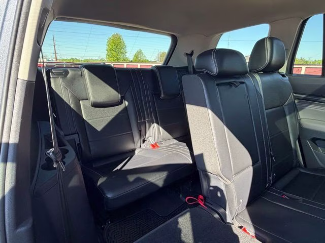 2021 Pyrite Silver Metallic Volkswagen Atlas 3.6L V6 SE w/Technology R-Line AWD SUV