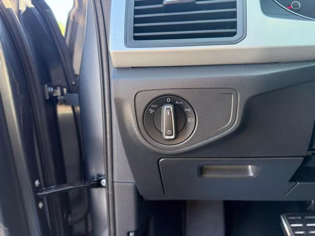 2021 Pyrite Silver Metallic Volkswagen Atlas 3.6L V6 SE w/Technology R-Line AWD SUV