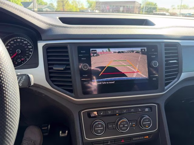 2021 Pyrite Silver Metallic Volkswagen Atlas 3.6L V6 SE w/Technology R-Line AWD SUV