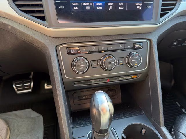 2021 Pyrite Silver Metallic Volkswagen Atlas 3.6L V6 SE w/Technology R-Line AWD SUV