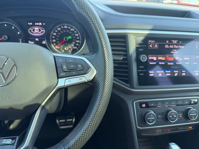 2021 Pyrite Silver Metallic Volkswagen Atlas 3.6L V6 SE w/Technology R-Line AWD SUV