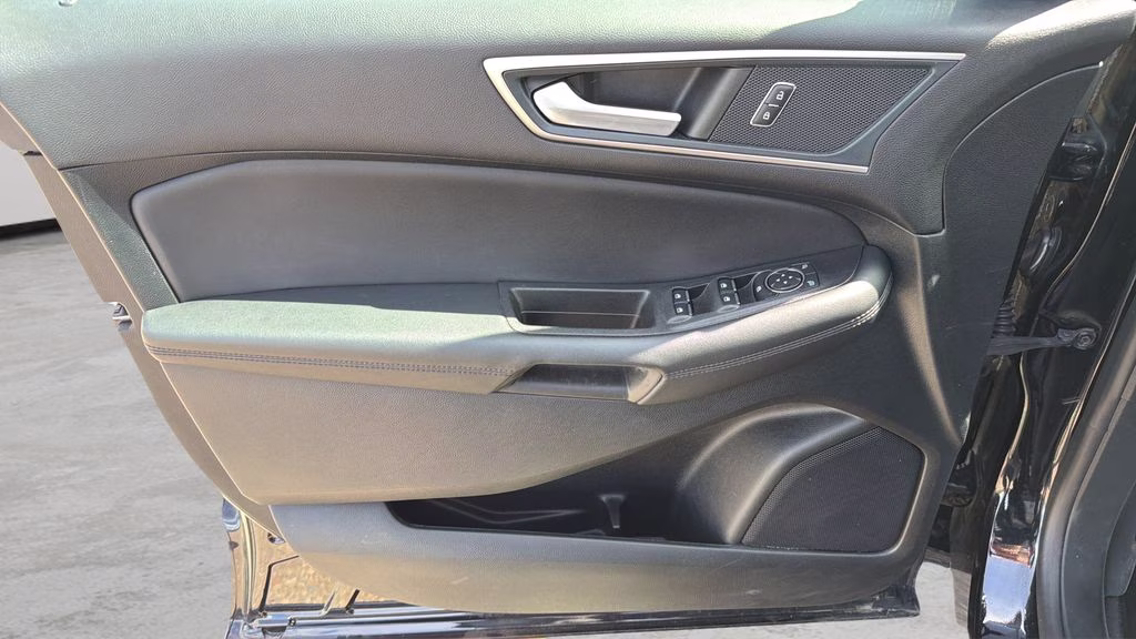 2024 Black Metallic Ford Edge SEL AWD SUV