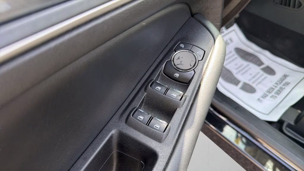 2024 Black Metallic Ford Edge SEL AWD SUV