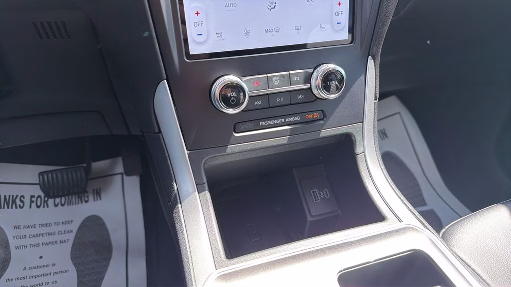 2024 Black Metallic Ford Edge SEL AWD SUV