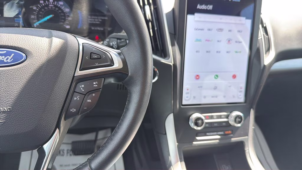 2024 Black Metallic Ford Edge SEL AWD SUV
