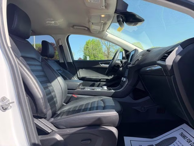 2023 Oxford White Ford Edge SEL AWD SUV
