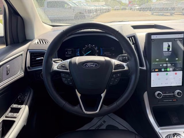 2023 Oxford White Ford Edge SEL AWD SUV