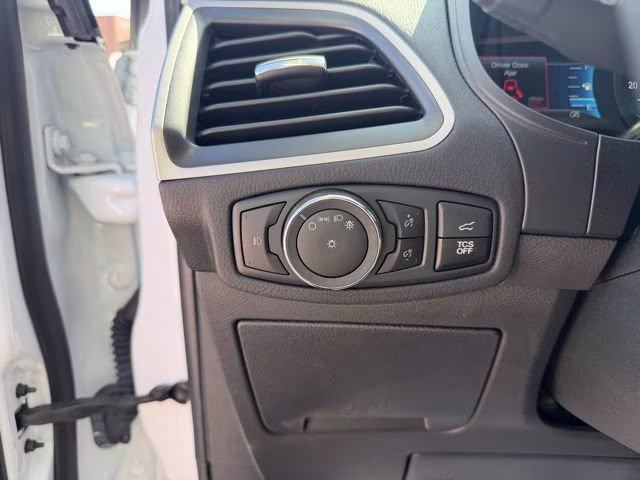 2023 Oxford White Ford Edge SEL AWD SUV