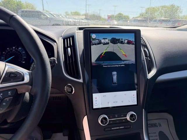 2023 Oxford White Ford Edge SEL AWD SUV