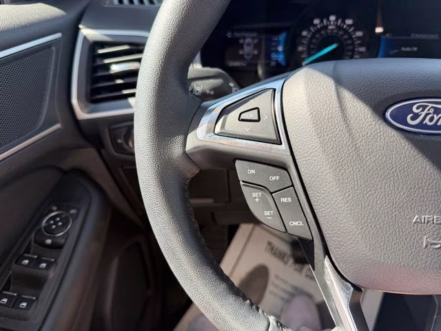 2023 Oxford White Ford Edge SEL AWD SUV