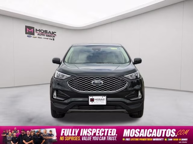 2023 Green Metallic Ford Edge SEL AWD SUV