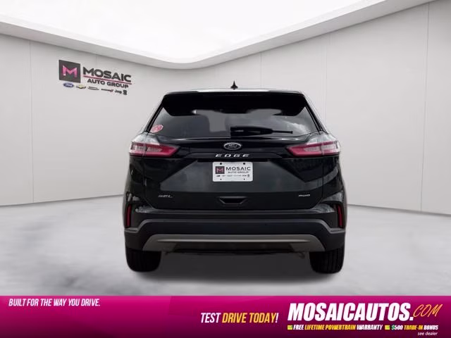 2023 Green Metallic Ford Edge SEL AWD SUV