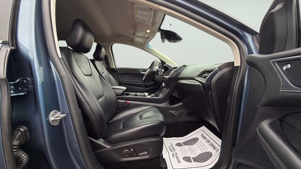 2019 Blue Metallic Ford Edge Titanium AWD SUV