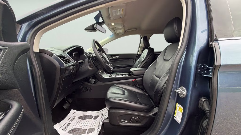 2019 Blue Metallic Ford Edge Titanium AWD SUV