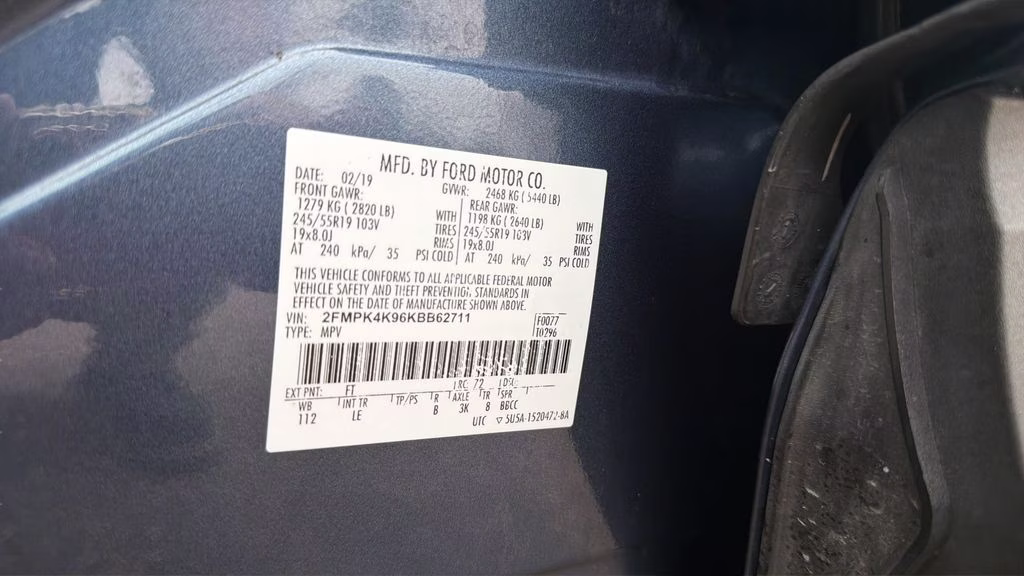 2019 Blue Metallic Ford Edge Titanium AWD SUV