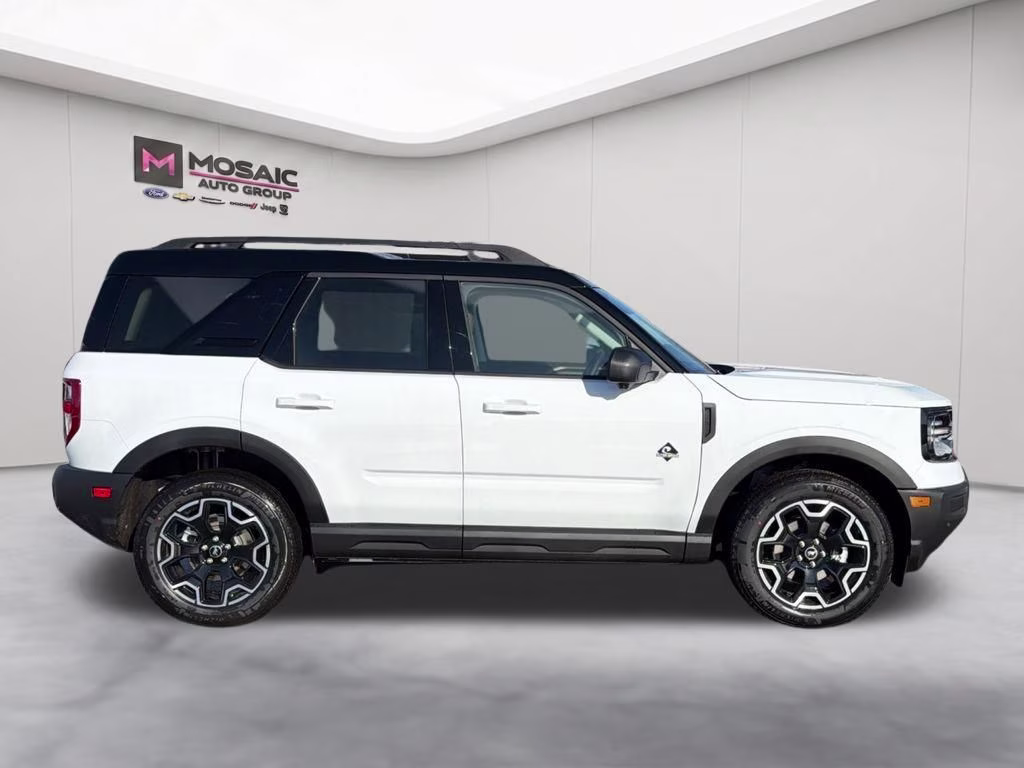 2025 Oxford White Ford Bronco Sport Outer Banks 4X4 SUV