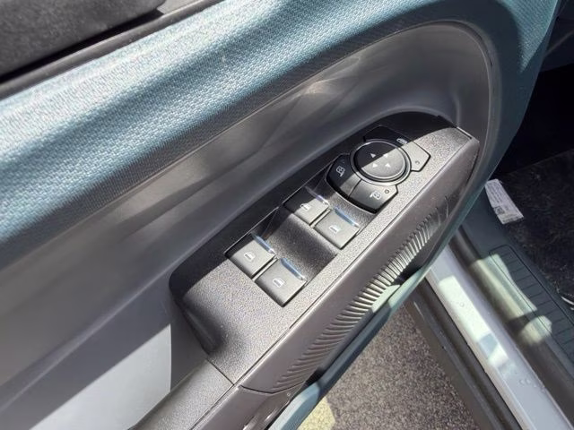 2026 Space White Metallic Ford Maverick Lariat AWD Truck