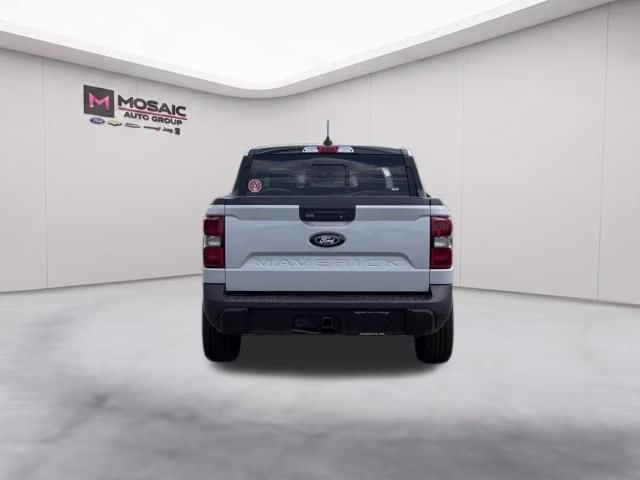 2026 Space White Metallic Ford Maverick Lariat AWD Truck
