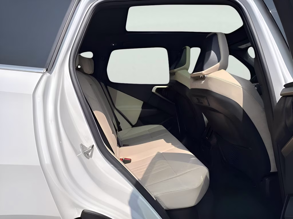 2025 Alpine White BMW X3 30 xDrive AWD SUV