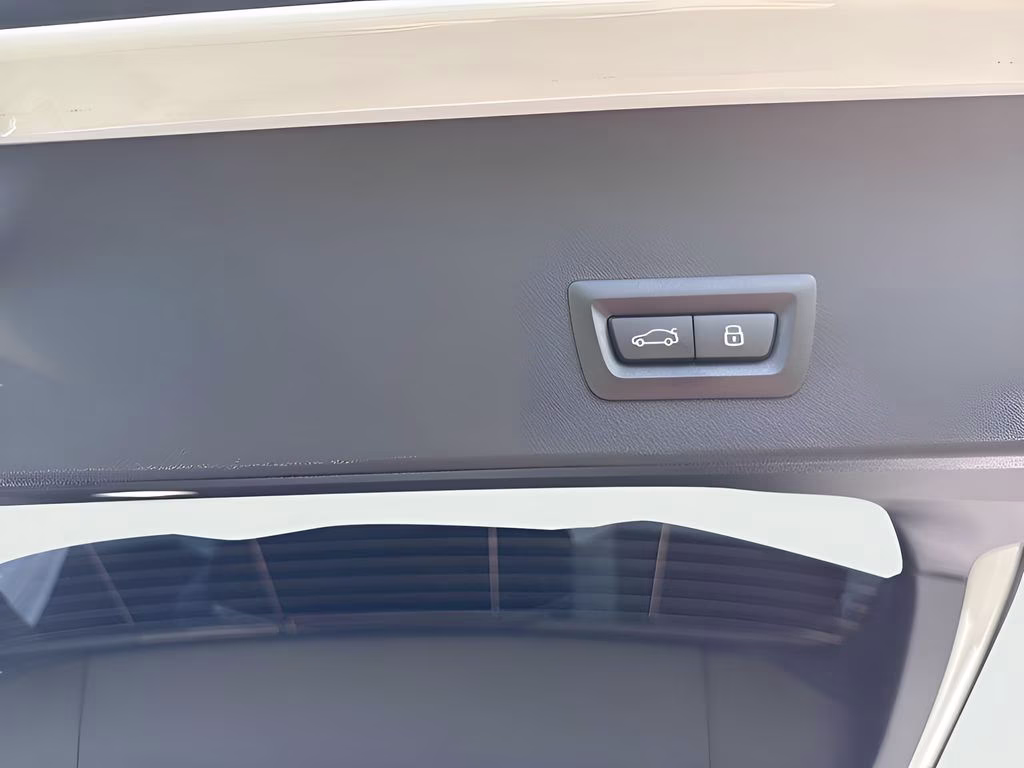 2025 Alpine White BMW X3 30 xDrive AWD SUV