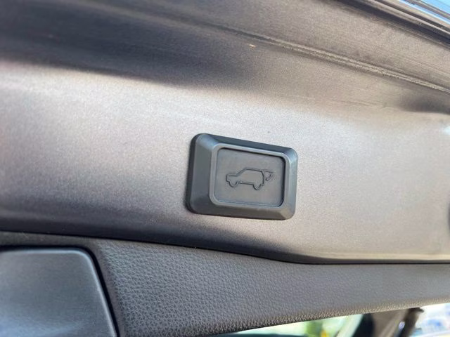 2019 Magnetic Gray Metallic Toyota RAV4 Hybrid XSE AWD SUV